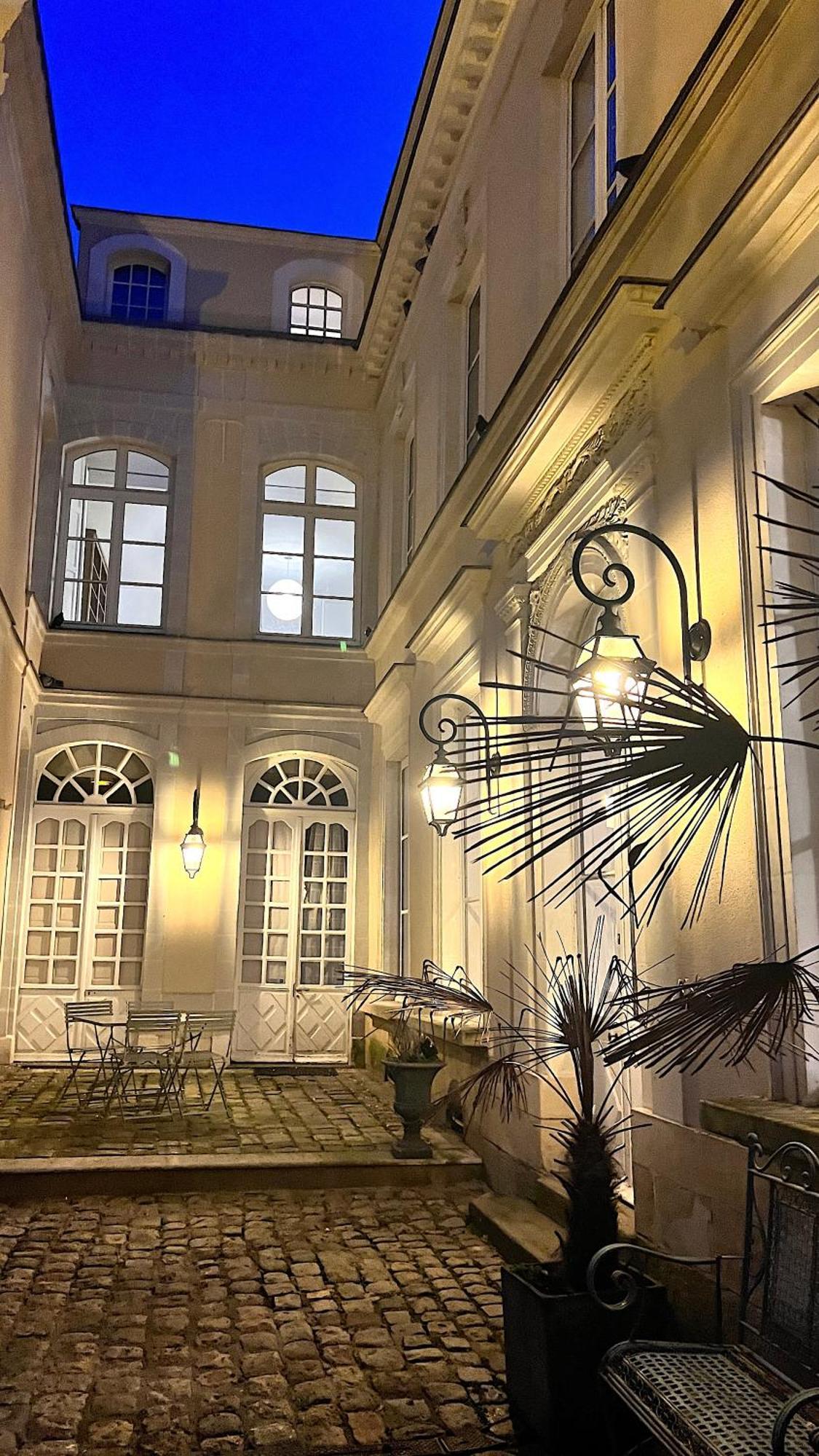 Chambre Cremant - Maison Bossoreil Angers Bagian luar foto